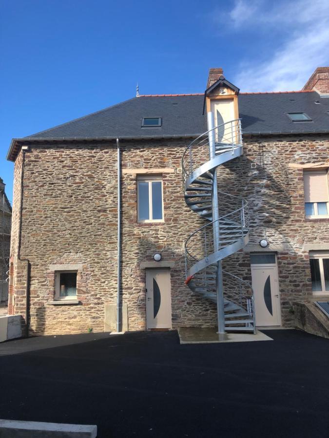 Saint-Malon-sur-Mel Residence Merlin Appartement Arthur מראה חיצוני תמונה